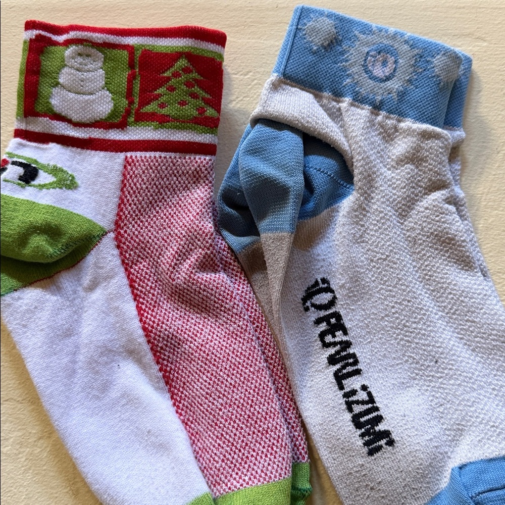 9 Pair of Women’s Cycling Socks, Size Medium, Colorful Patterns - Picture 6 of 8